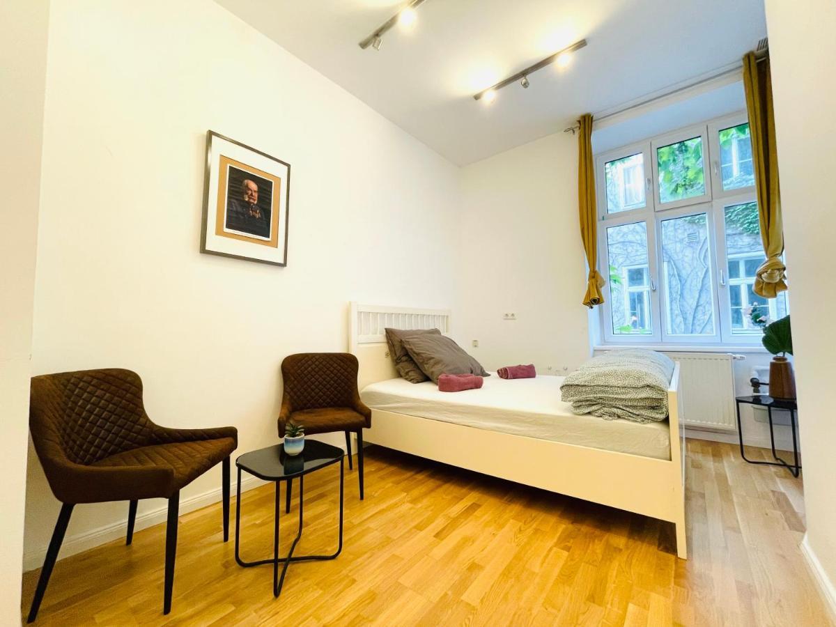 Direct Center-privat Rooms-5 Minutes Mariahilferstrasse Accommodatie bij particulieren Wenen