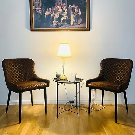 Direct City Center-Privat Rooms-5 Minutes Mariahilferstrasse Wenen Buitenkant foto